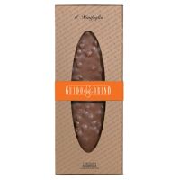 Gianduja-Schokolade mit ganzen Haselnüssen...