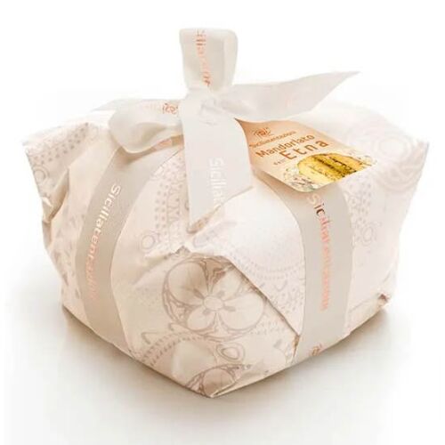 Panettone mit Mandeln vom Etna